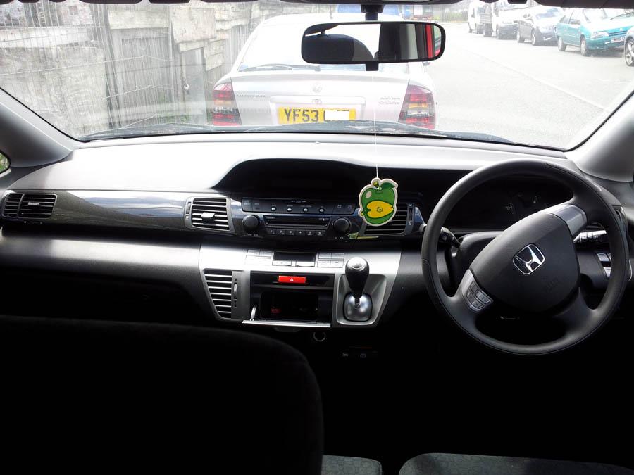Honda FRV I-VTEC SE dashboard-trim